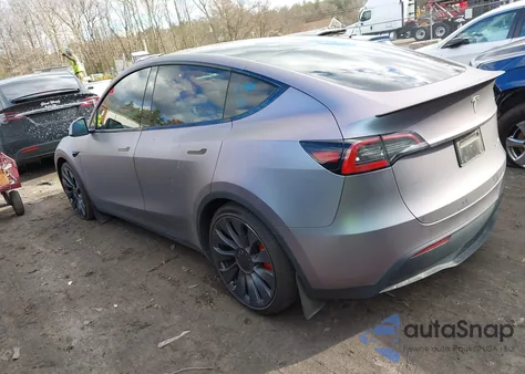 2024 Tesla Model Y Performance Dual Motor All-Wheel Drive из США, поврежденный, VIN 7SAYGDEF4RA261360